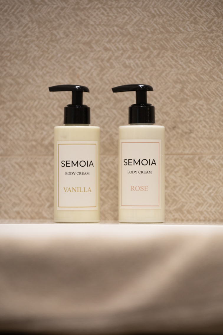 Vyživující hedvábný tělový krém s vanilkou