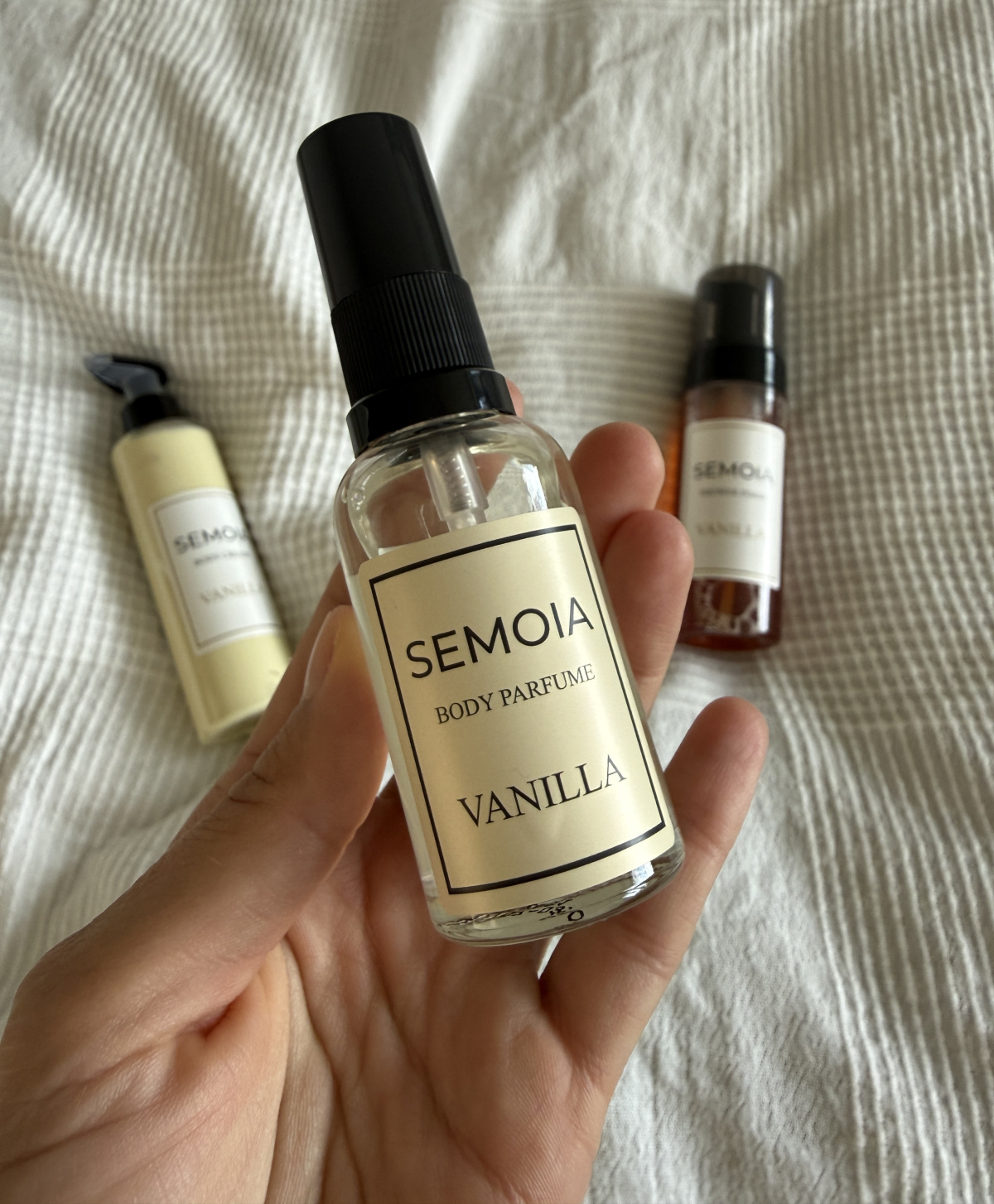 Dlouhotrvající tělový parfém s vůní vanilky 30 ml
