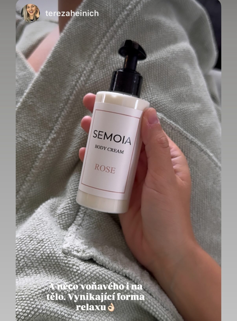 Vyživující hedvábný tělový krém s růží