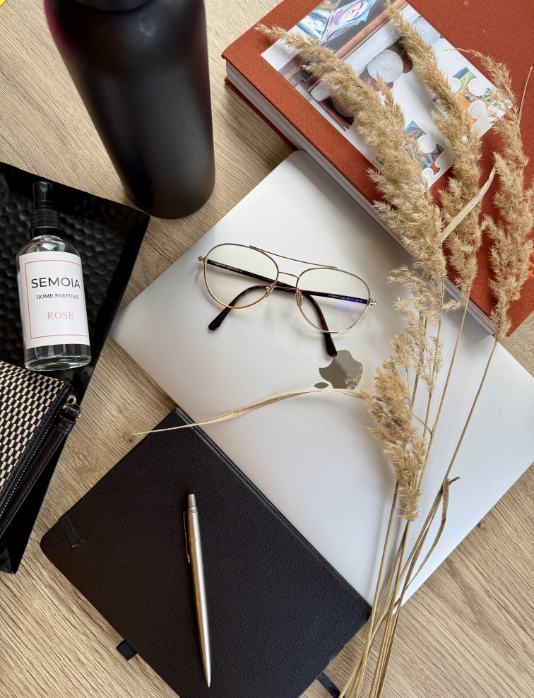 Dlouhotrvající interiérový parfém s růží