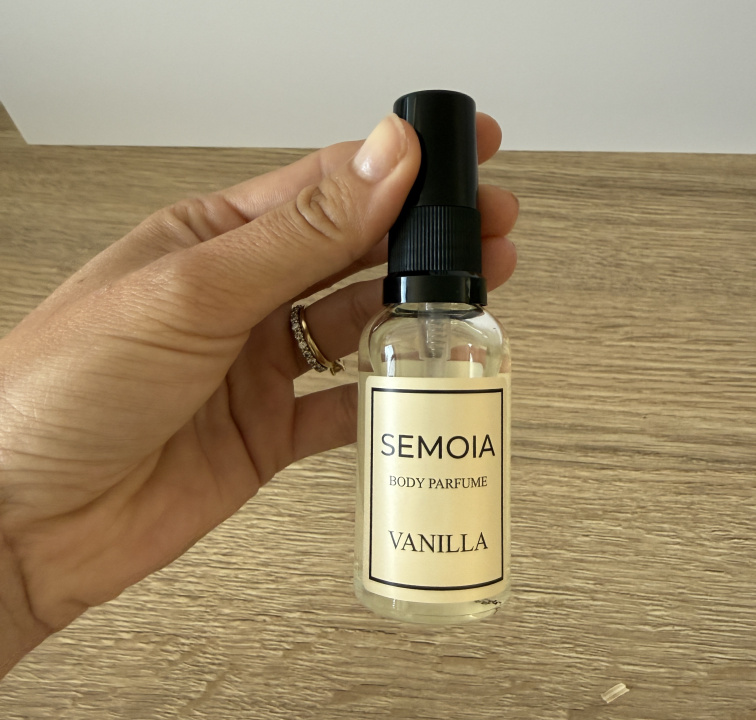 Dlouhotrvající tělový parfém s vůní vanilky 30 ml