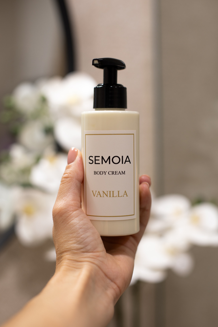 Vyživující hedvábný tělový krém s vanilkou