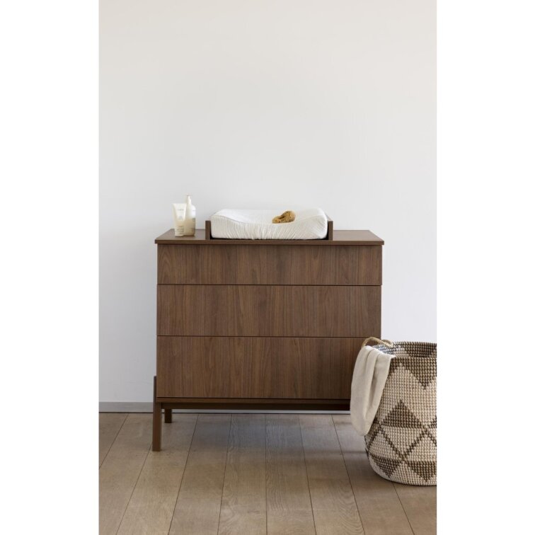 QUAX prebaľovací rám na komodu Ashi - Chestnut