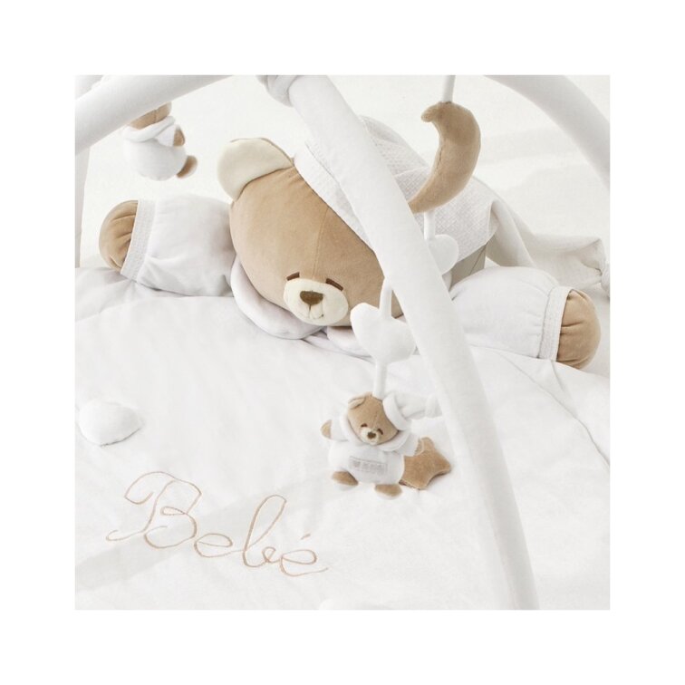 Nanán hracia deka s hrazdou – Macko Tato biela, pre zábavu a rozvoj bábätka