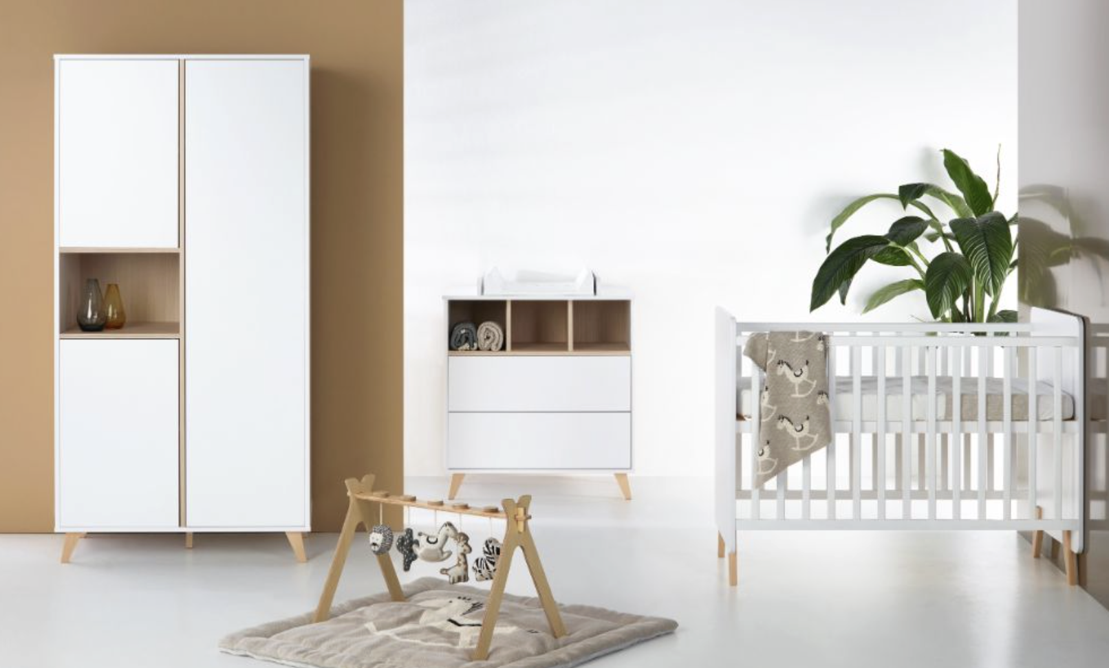 Quax trojdverová skriňa Loft white