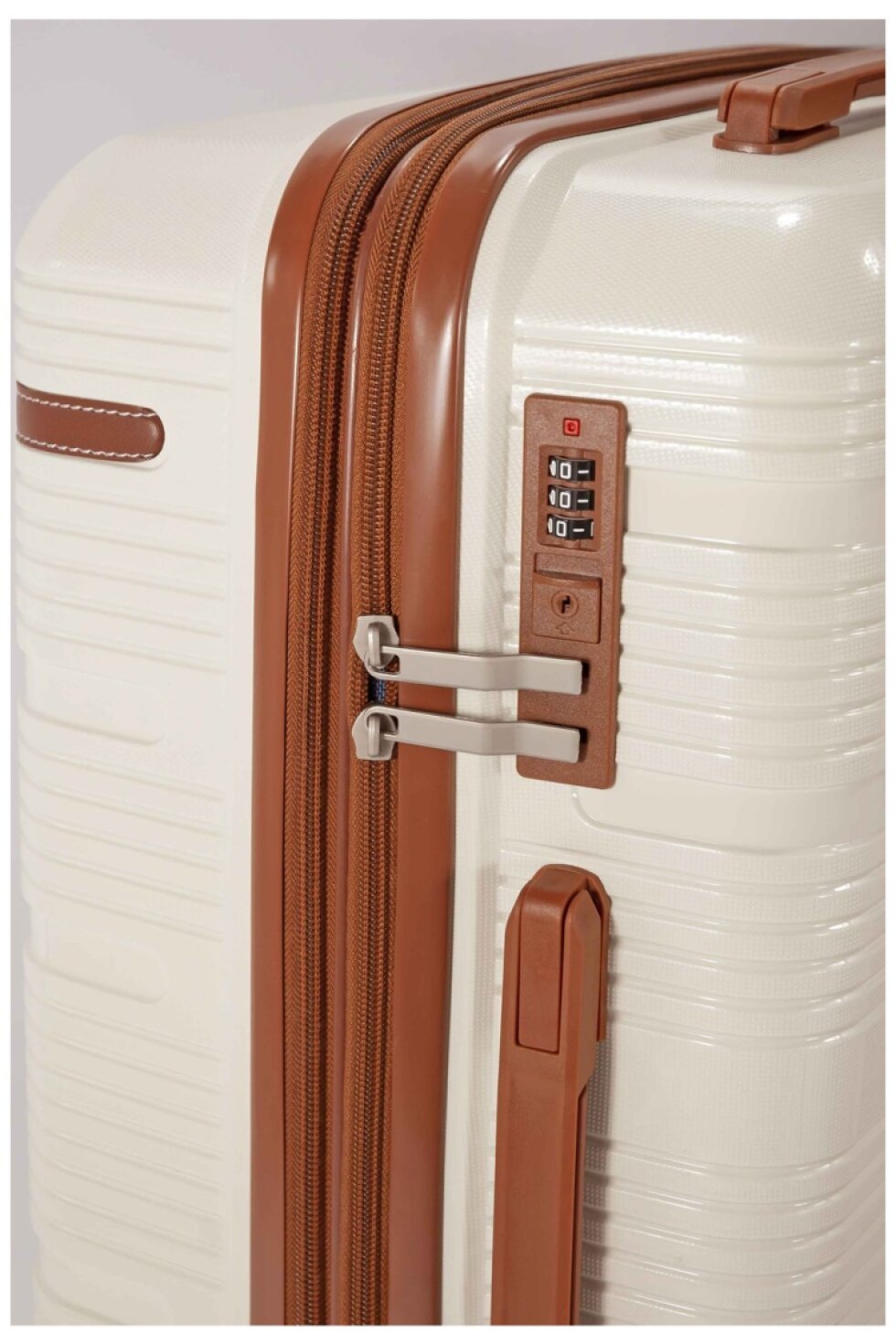 Střední kufr 65cm BZ 5900 Beige