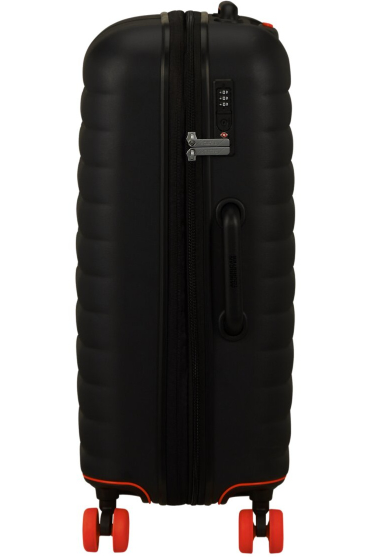Střední kufr 67cm Neovibe True Black