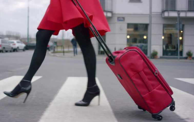 Střední kufr 67cm Cloudrider Stone Blue