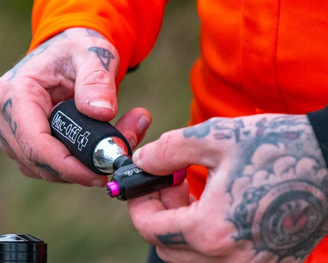 MUC-OFF Inflator Kit MTB - Sada pro huštění MTB kol