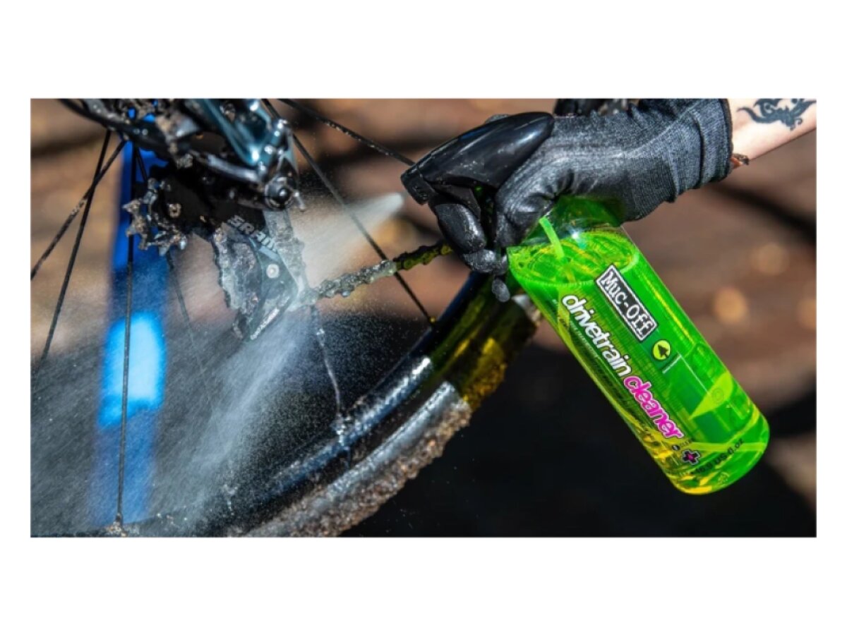 MUC-OFF Bio Drivetrain Cleaner - Bio čistič na řetěz (500 ml)