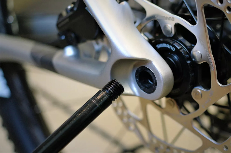 GIANT Talon 0 Ultra Navy 2025