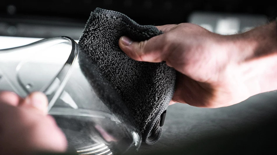 MUC-OFF Visor, Lens & Goggle Cleaning Kit V2 - Vylepšená sada na čištění čoček, vizoru a brýlí