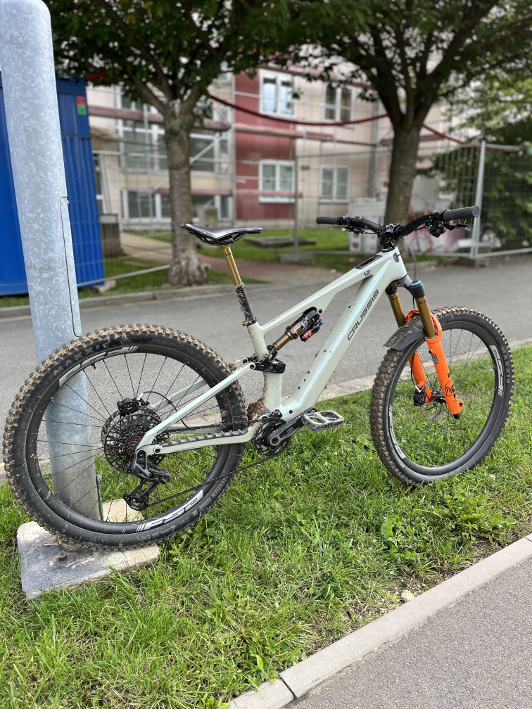 Test motoru DJI Avinox