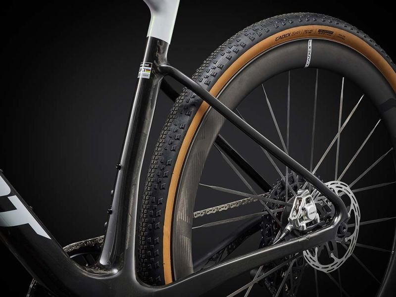 Giant Revolt a Liv Devote Advanced SL 2027