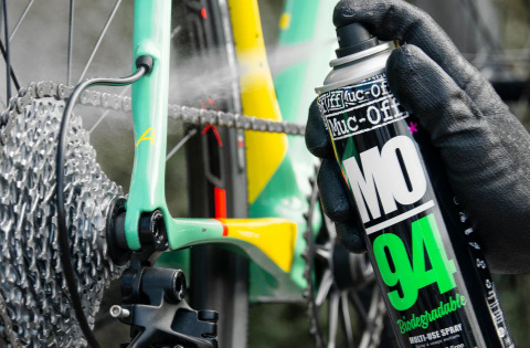 MUC-OFF Bio MO-94 Workshop - Ochranné mazivo ve spreji na kolo (750 ml)