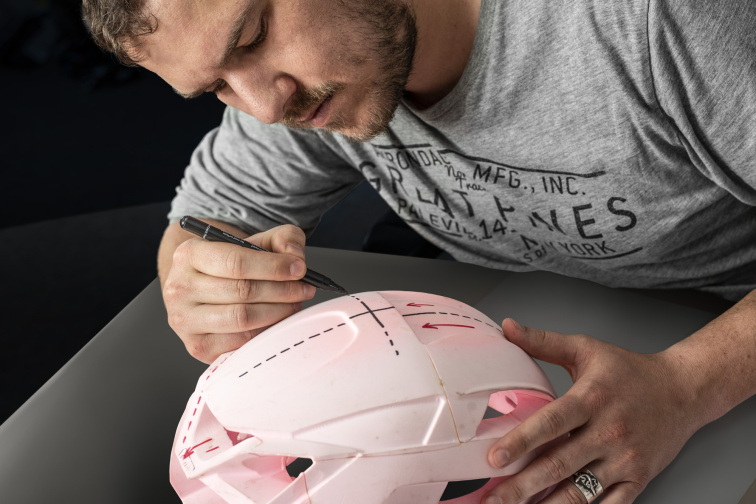 R2 helma VERGE (zelená/ černá) ATH35J