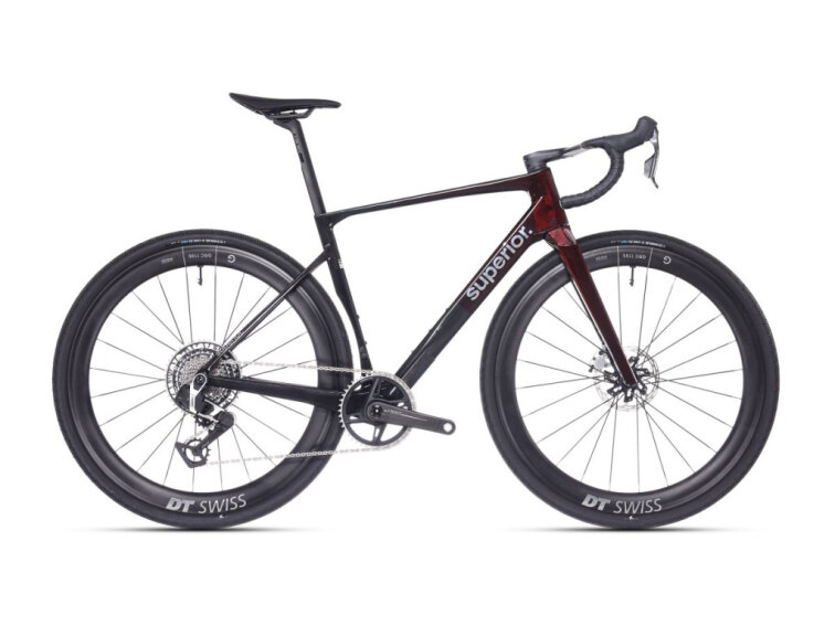 Superior XR 9.9 LTD / Matte Carbon / Gloss Red 2025