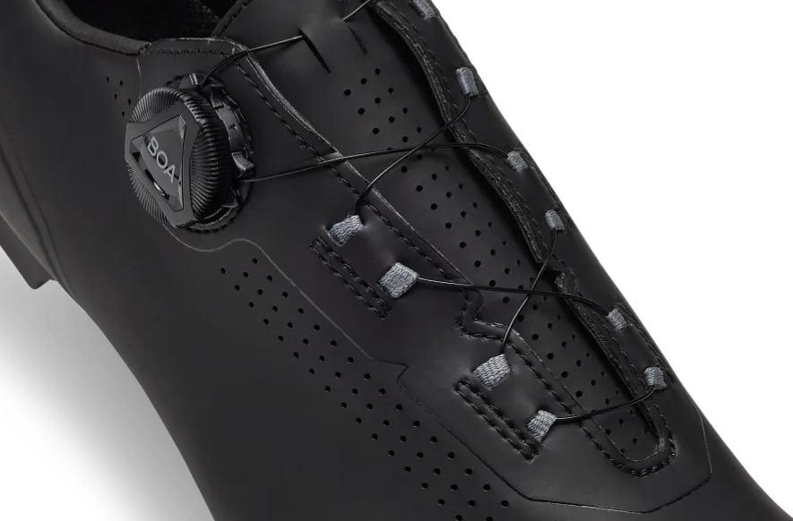 Giro tretry Cadet XC (Black)