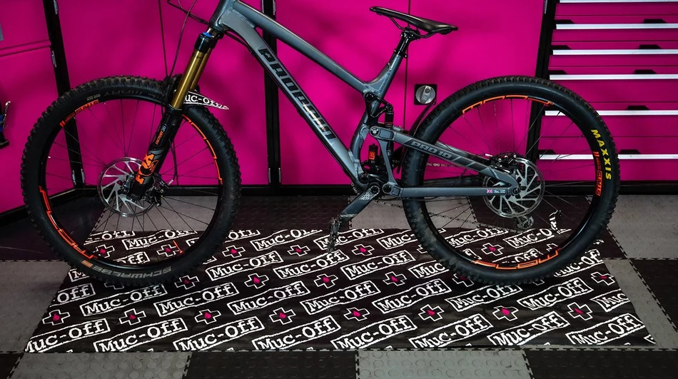 MUC-OFF Workshop Mat - Skládací podložka pod kolo