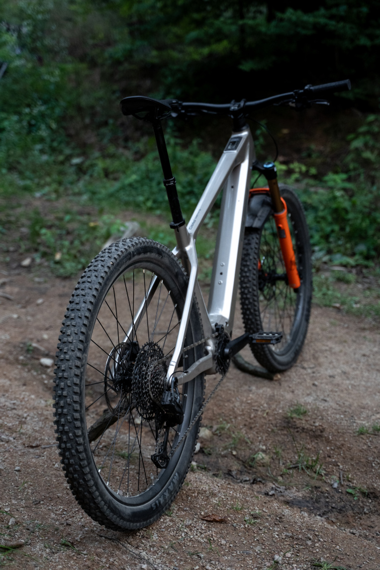 Test motoru DJI Avinox