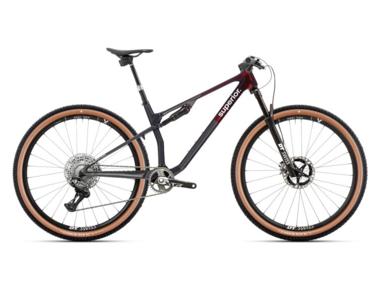 Superior XF 9.9 Team / Gloss Carbon / Red Carbon 2025