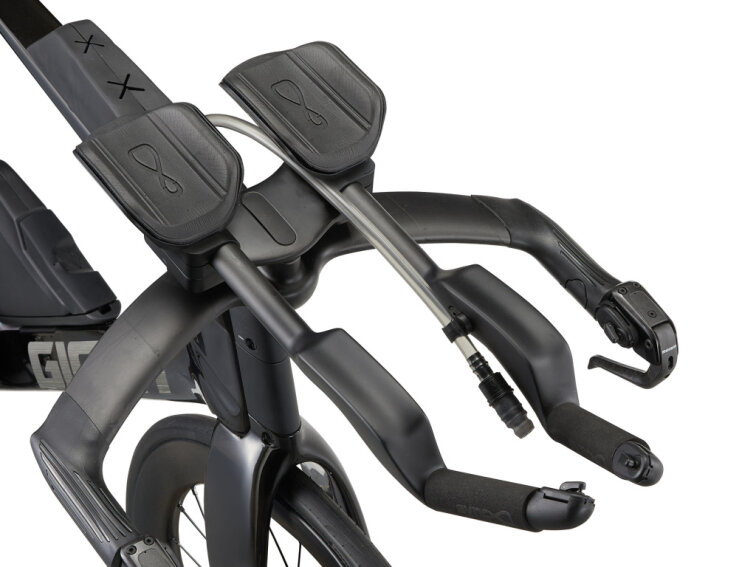 Giant Trinity Advanced SL 1 Carbon/Matte Carbon 2025