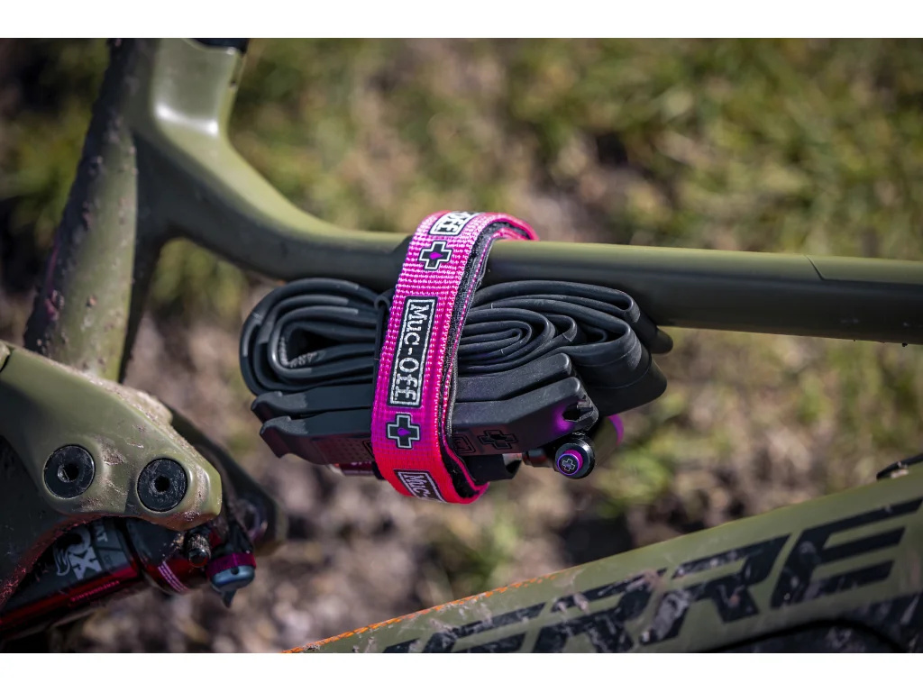 MUC-OFF Utility Frame Strap - Pásek na uchycení k rámu (Růžová)