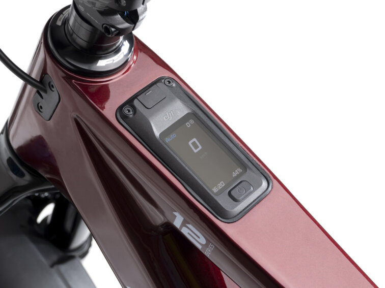 Crussis e-Full 12.11 (600Wh) DJI 2026