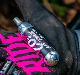 MUC-OFF CO2 Refill Cartridge - Náhradní bombička pro dofouknutí kola (25 g)