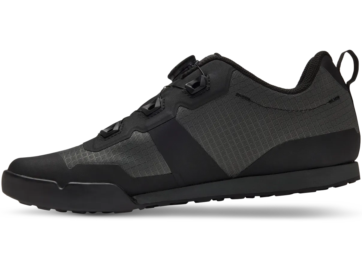 Giro tretry Tracker Boa (Black)