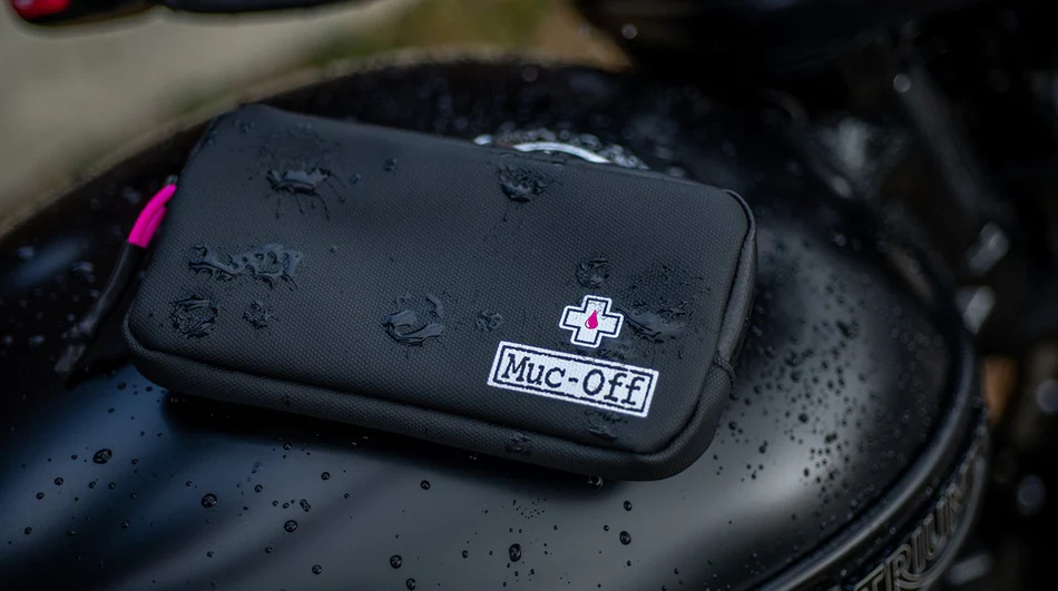 MUC-OFF Rainproof Essentials Case Black - Nepromokavé pouzdro
