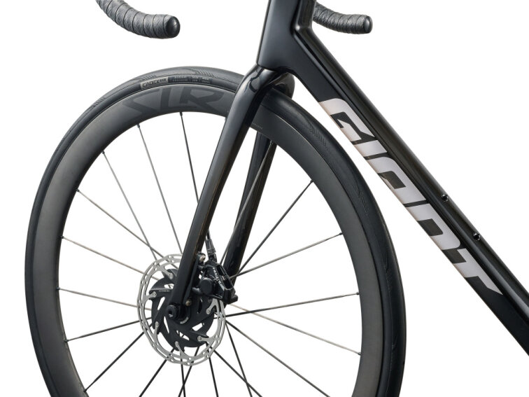 Giant TCR Advanced Pro 0-AXS Carbon 2026