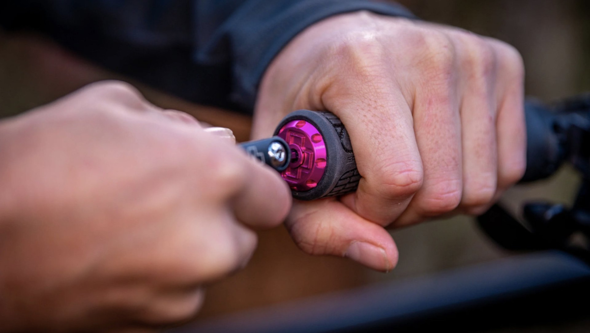 MUC-OFF Disco Bar End Plugs - Koncovka do řídítek (Oranžová)