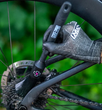 MUC-OFF Drivetrain Brush - Kartáč na řetěz