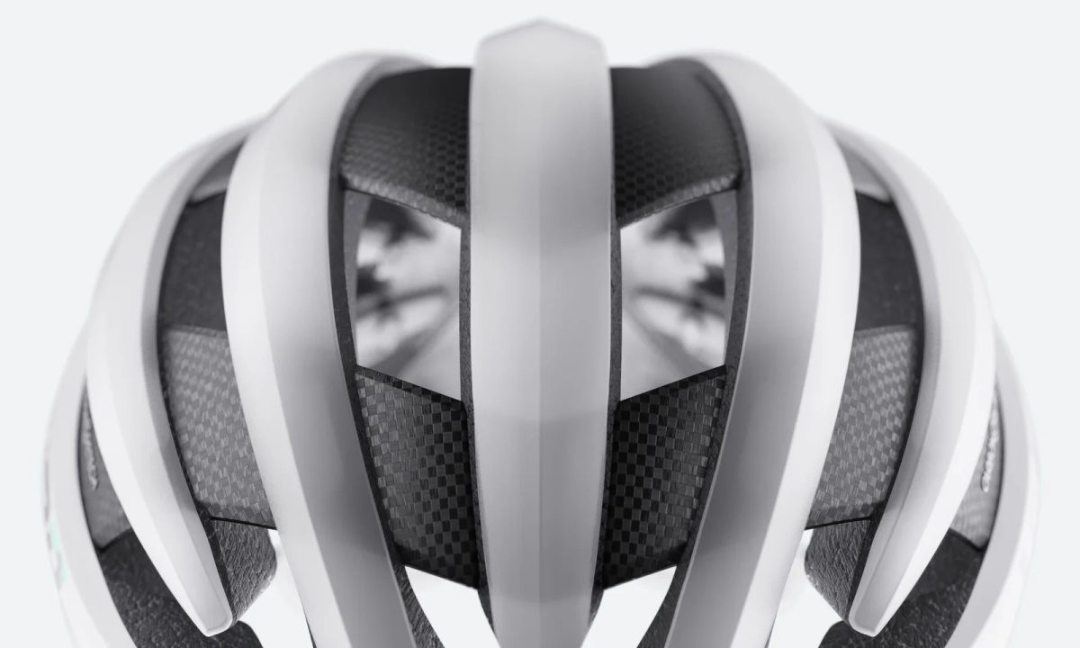 Limar helma Air Pro silniční (irid white)