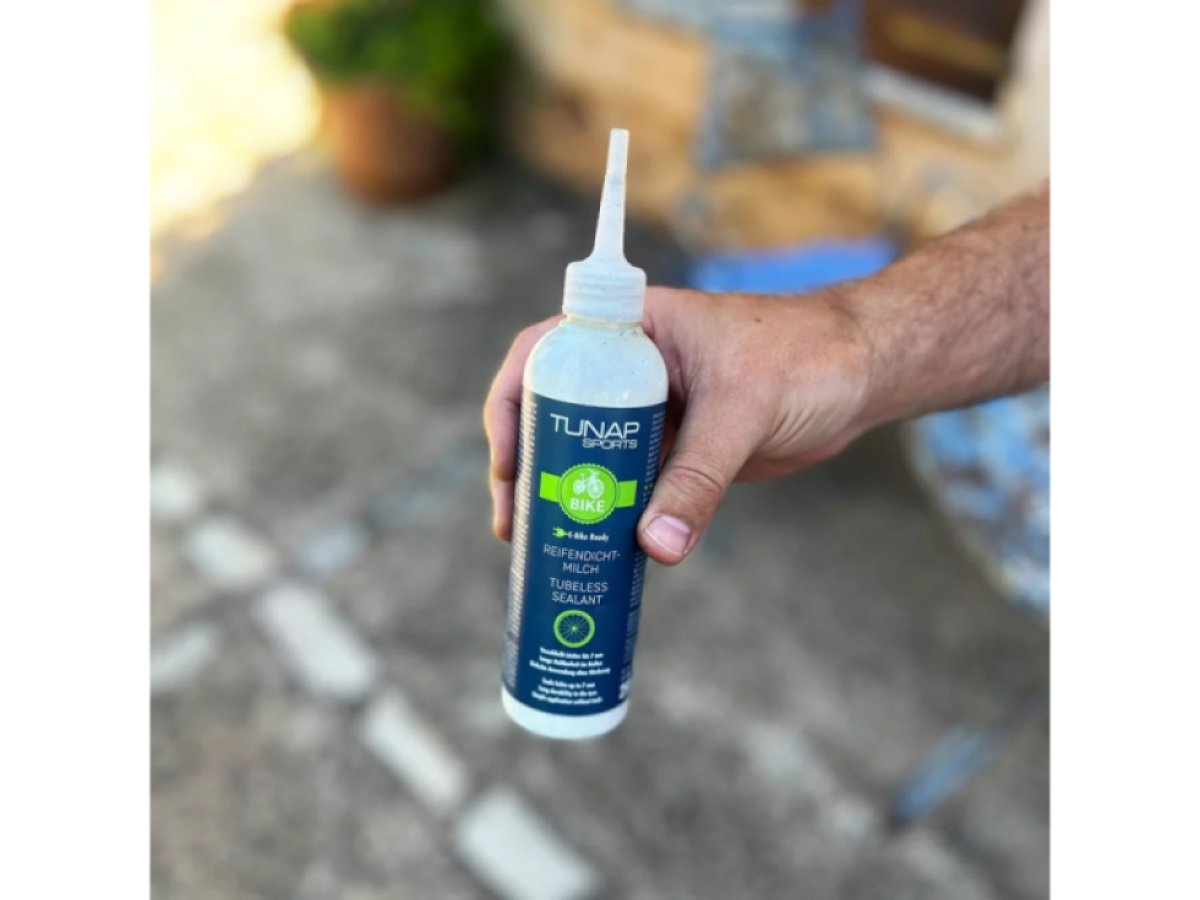 Tunap Sports Tubeless Sealant tmel pro lepení bezdušových plášťů