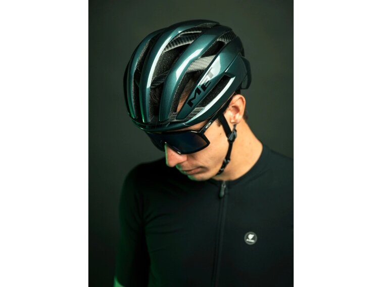MET helma Trenta 3K Carbon 2026 (Hyper Teal | Glossy)
