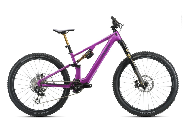 Kola s motorem Avinox M2S