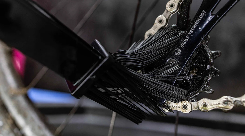 MUC-OFF Bicycle Chain Brush - Kartáč na čištění řetězu a kazety