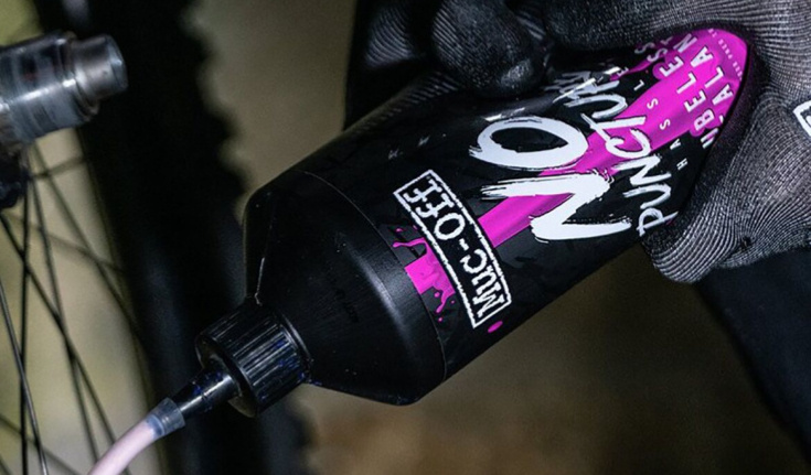 MUC-OFF No Puncture Hassle MTB Sealant - Těsnící tmel pro bezdušová MTB kola (500 ml)
