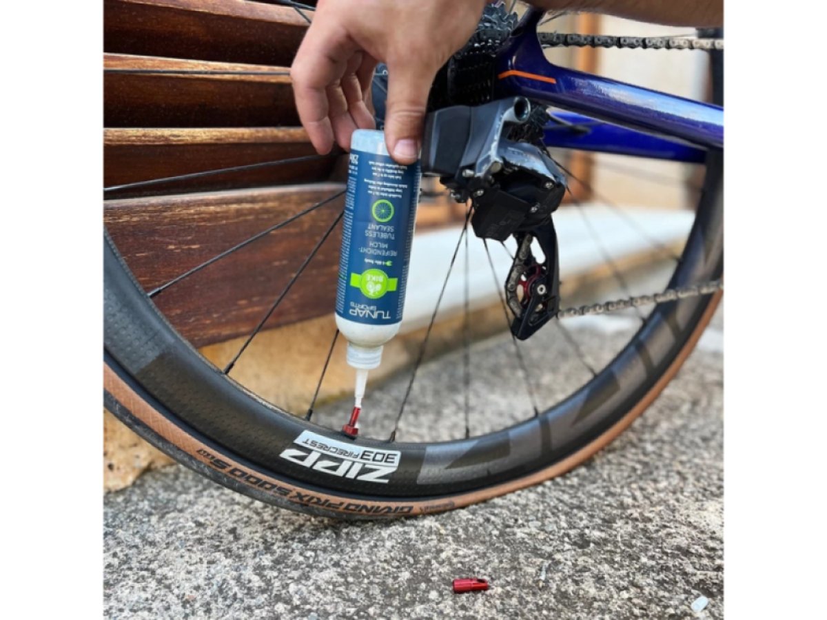 Tunap Sports Tubeless Sealant tmel pro lepení bezdušových plášťů