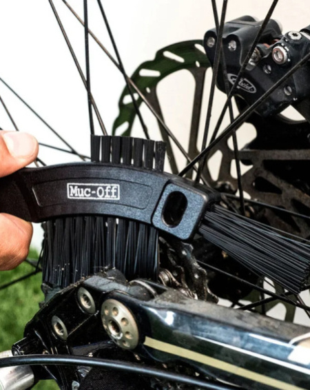 MUC-OFF 8 IN 1 Cleaning Kit - Sada pro čištění a ochranu kol