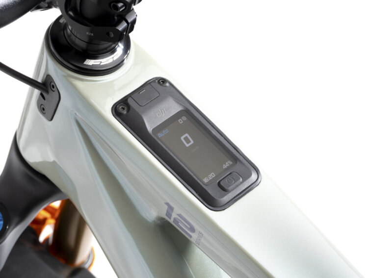 Crussis e-Full 12.11 PRO (600Wh) DJI 2026