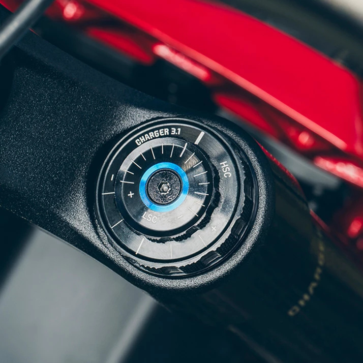 Rock Shox vidlice Pike Ultimate Charger 3.1 RC2 27.5" vzduch 15x110 ovládaní na korunce (černá)