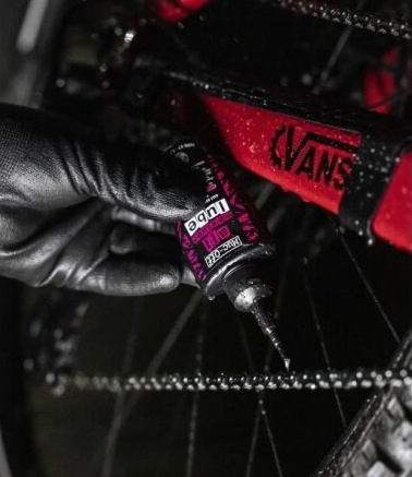 MUC-OFF Bio All Weather Lube - Mazivo na řetěz do všech podmínek (120 ml)
