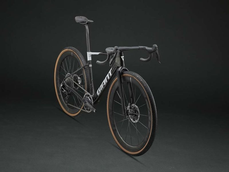 Giant Revolt a Liv Devote Advanced SL 2027