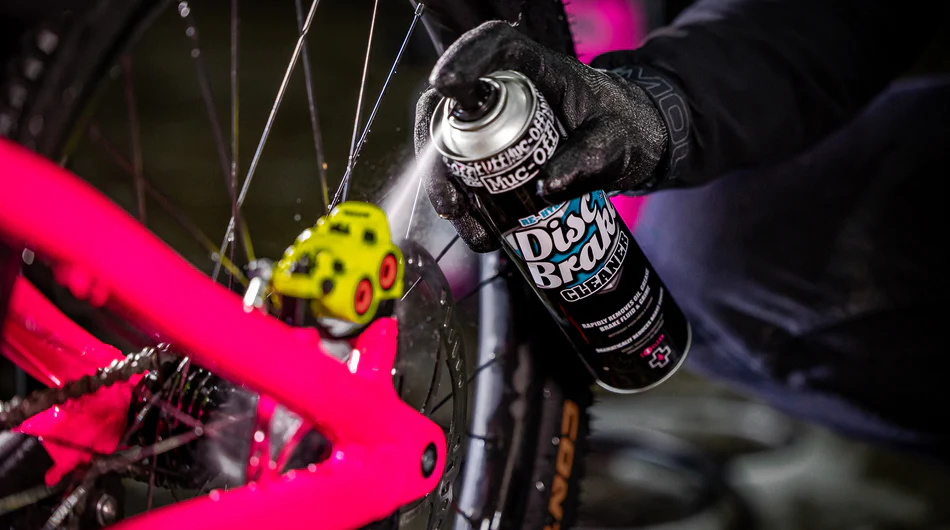 MUC-OFF Disc Brake Cleaner - Čistič brzdové soustavy (400 ml)