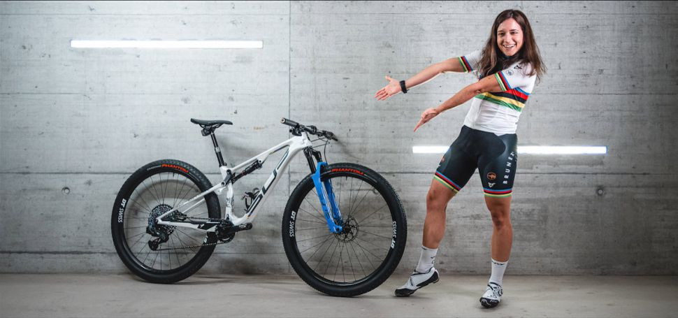 Ramona Forchini na trati XCO