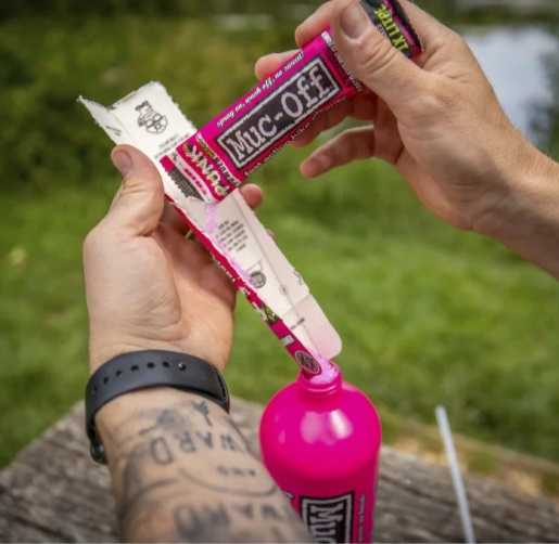 MUC-OFF Punk Powder Refills - Eko sypký prášek na čištění kol (4 ks)