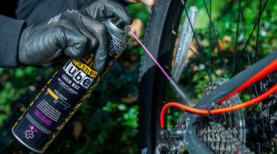 MUC-OFF Dry Chain Lube - Mazivo na řetěz do sucha (400 ml)